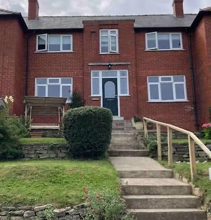 Dovedale House *