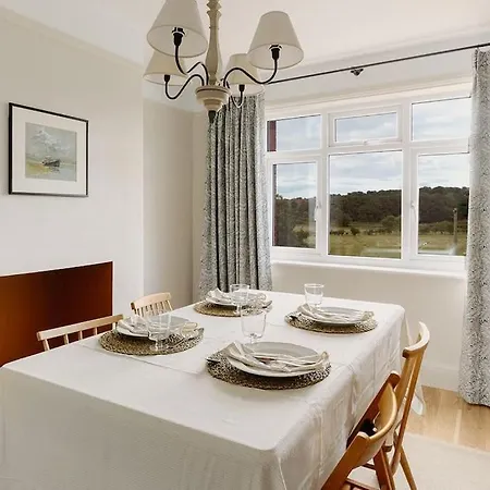 Holiday home Dovedale House Whitby