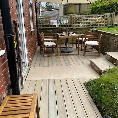 Dovedale House Holiday home *